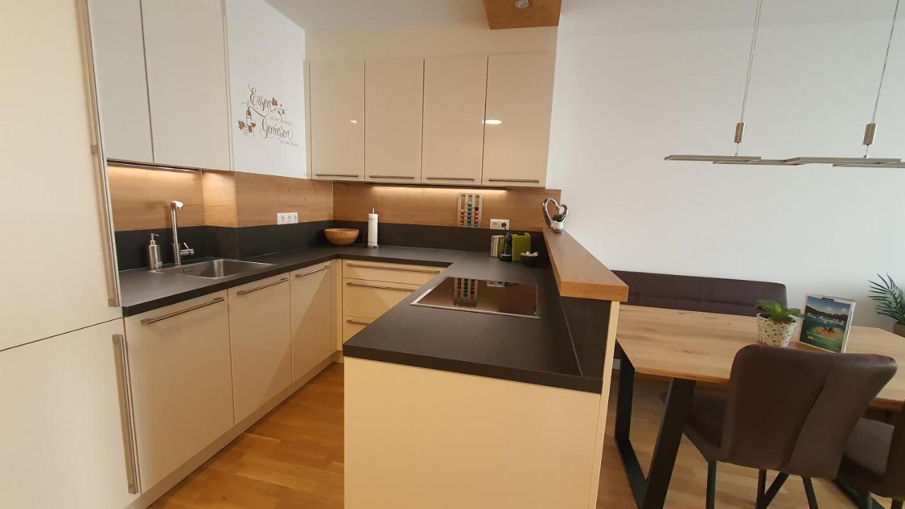 Luxurioeses Apartment Mit Garten & Terrasse In Der Naehe Vom See Im Schoenen Salzkammergut غموندين المظهر الخارجي الصورة
